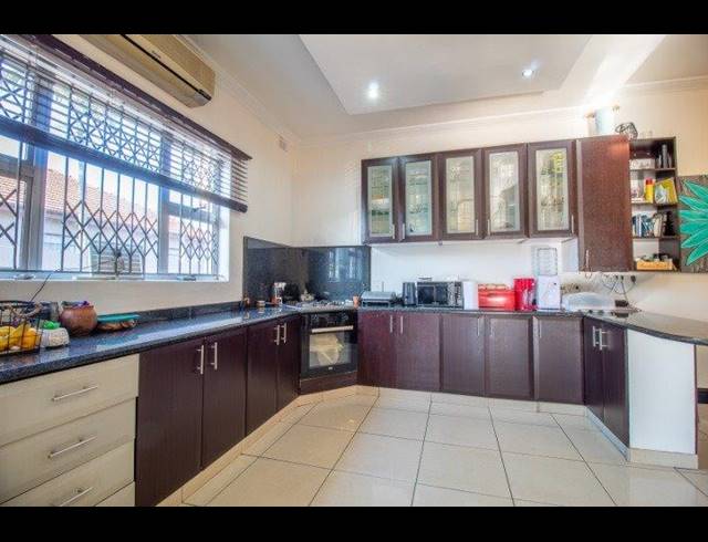 4 BEDROOM HOUSE FOR SALE IN BLUFF